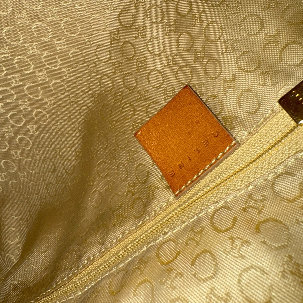 CÉLINE C Macadam Suede Barrel Handbag
Celine C Cream - Picture 9 of 12